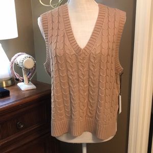 Sleeveless sweater vest